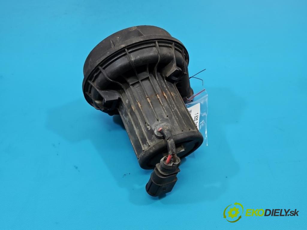 Seat Altea 1.6 8V 102 HP manual 75 kW 1595 cm3 5- pompa vzduchu sekundární: 06A959253B