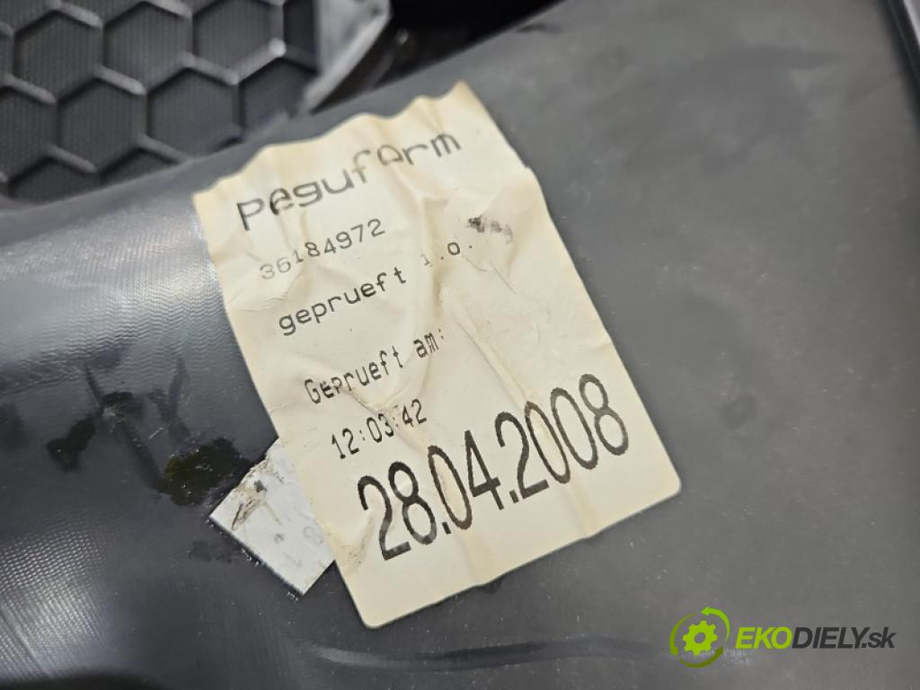 Vw Passat B6 2005-2010 1.9 tdi BLS 105 HP manual 77 kW 1896 cm3 5- Čalounictví: dvere predné ľavé 3C1867011