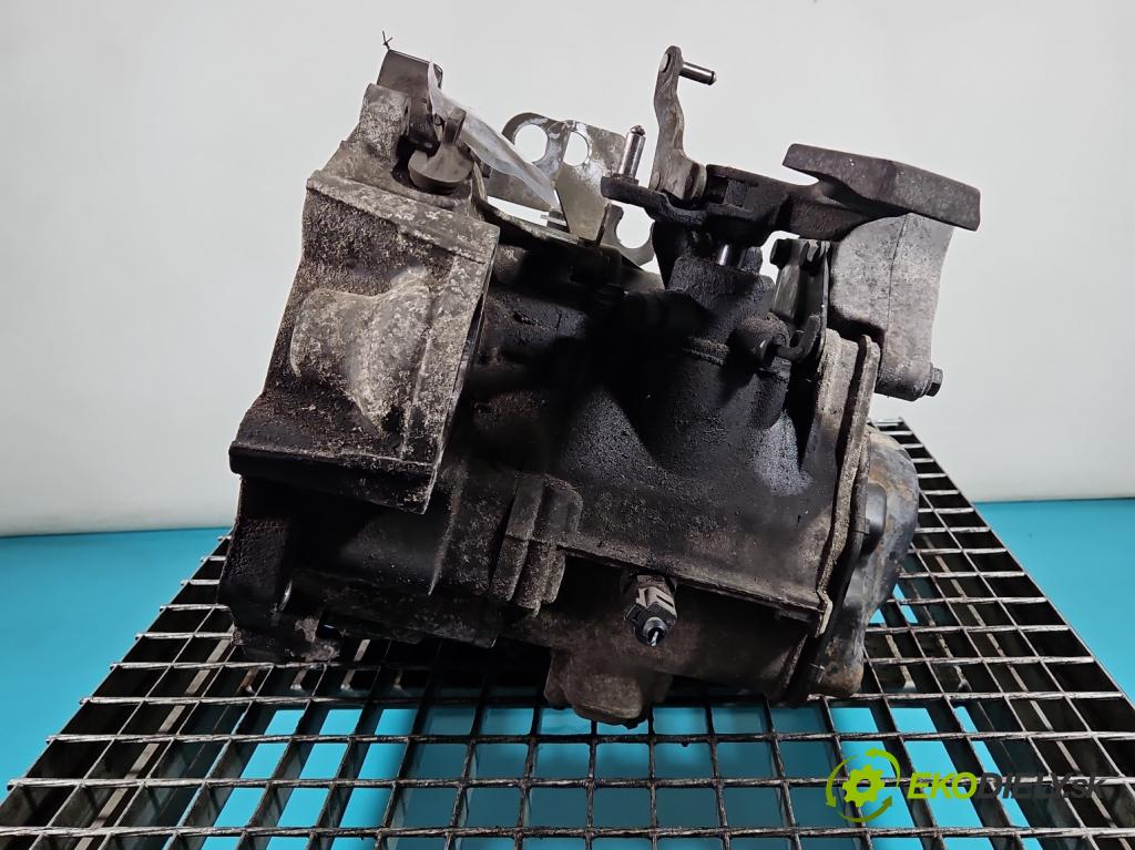 Seat Altea 1.6 8V 102 HP manual 75 kW 1595 cm3 5- prevodovka stupeň,rýchlosť manual GVY