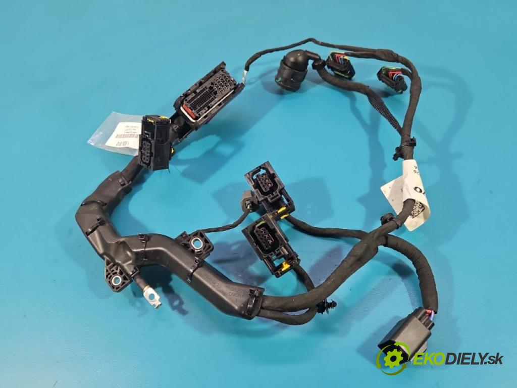 Volvo XC40 2017- 2.0 T B3 163 hp automatic 120 kW 1969 cm3 5- Balíček: 32336082