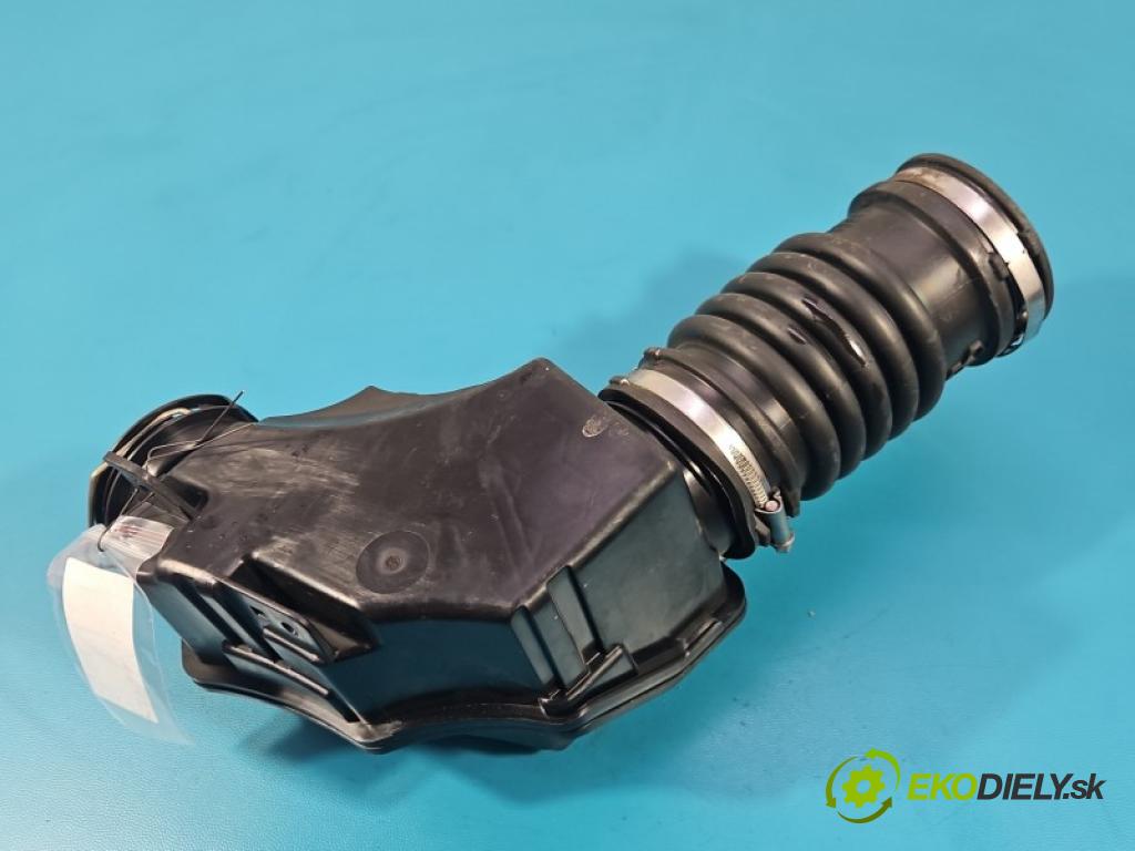 Volvo XC40 2017- 2.0 T B3 163 hp automatic 120 kW 1969 cm3 5- Trubka: 32336631