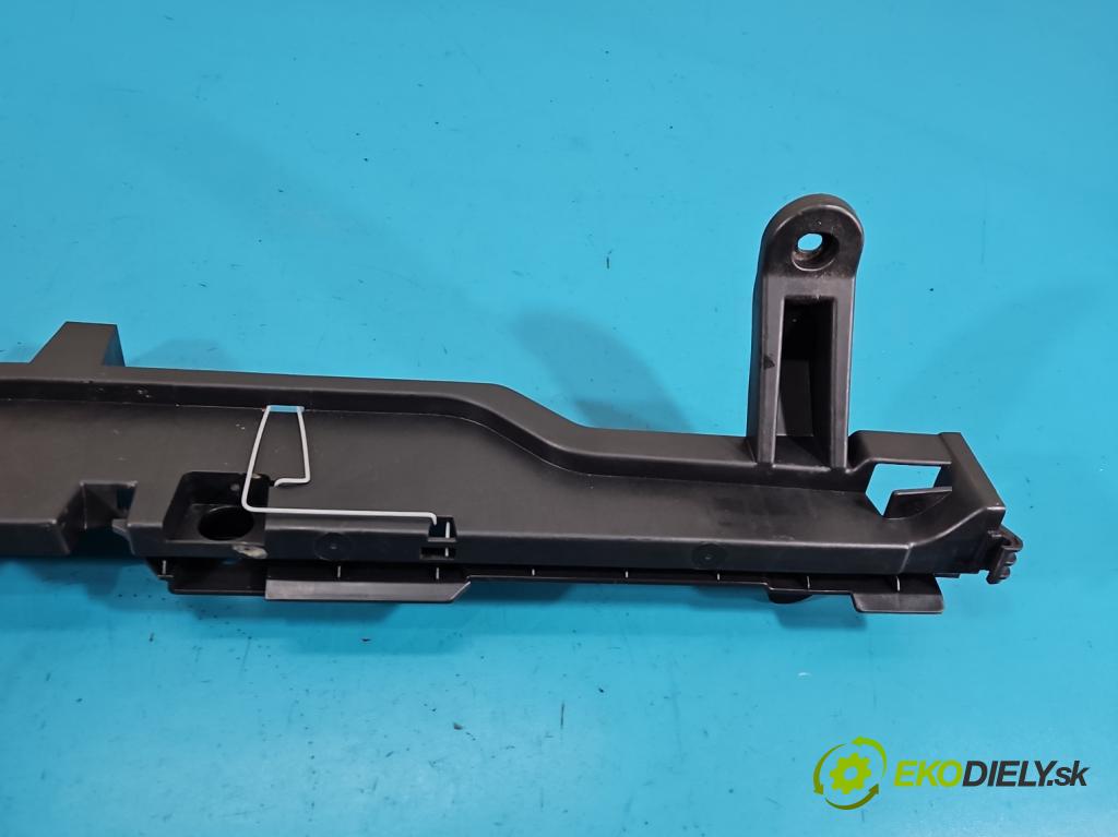 Volvo XC40 2017- 2.0 T B3 163 HP automatic 120 kW 1969 cm3 5- kryt plast 32353159