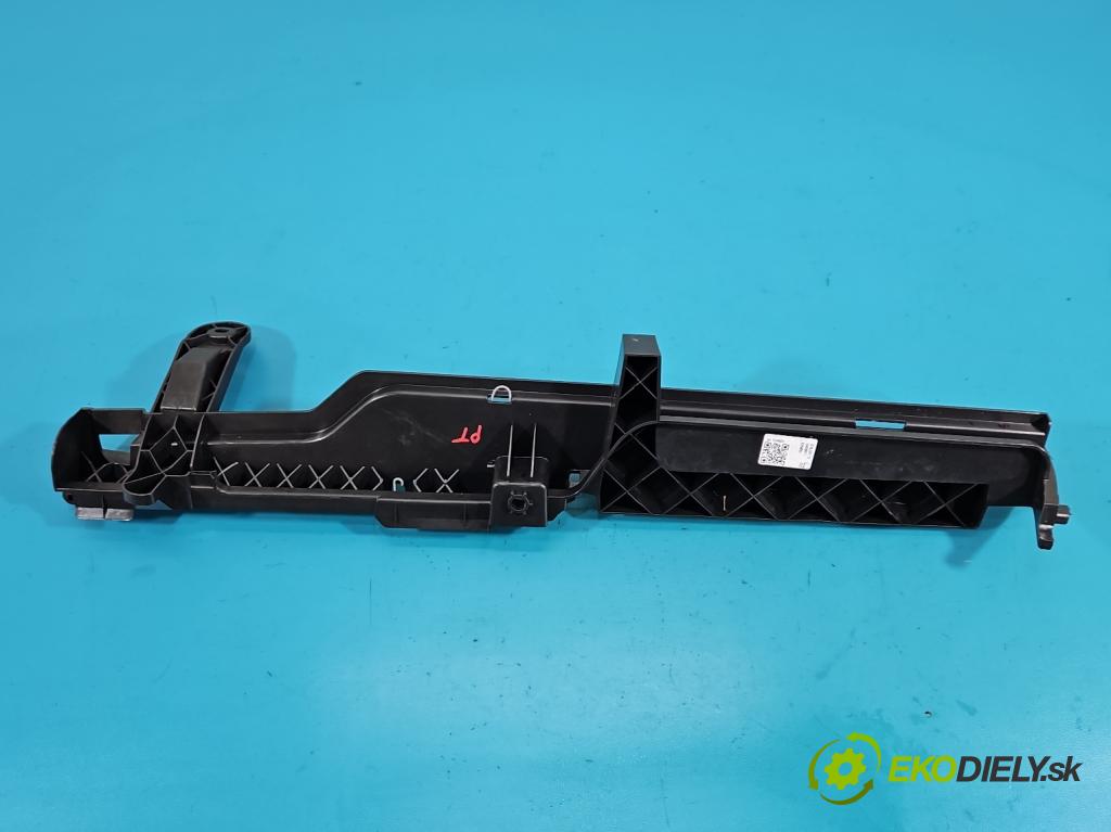 Volvo XC40 2017- 2.0 T B3 163 HP automatic 120 kW 1969 cm3 5- kryt plast 32353159