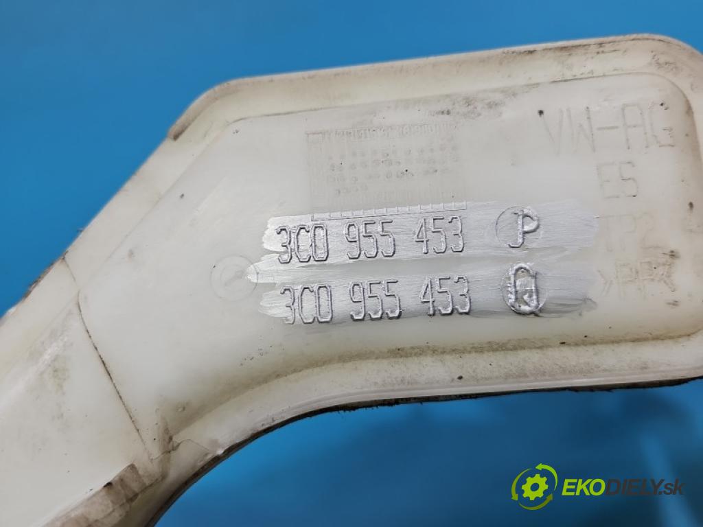Vw Passat B6 2005-2010 1.9 tdi BLS 105 HP manual 77 kW 1896 cm3 5- nádržka tekutina: ostrekovačov 3C0955453P