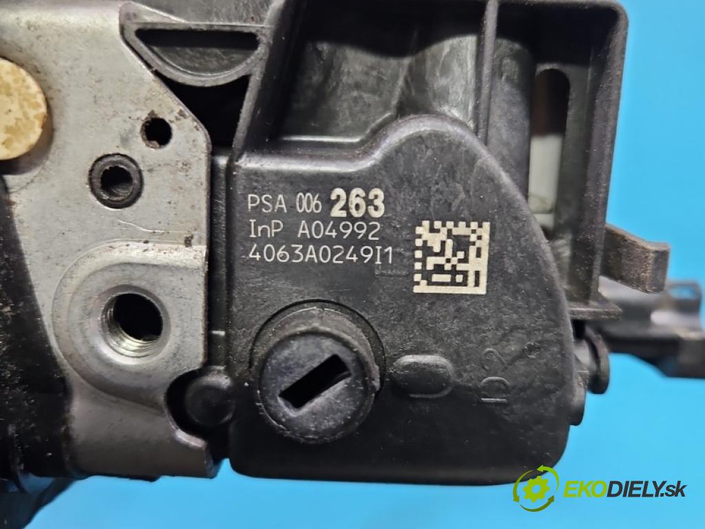 Peugeot 508 I 2010-2018 2.0 hdi 163 hp automatic 120 kW 1997 cm3 5- zámek zadní pravý 006263