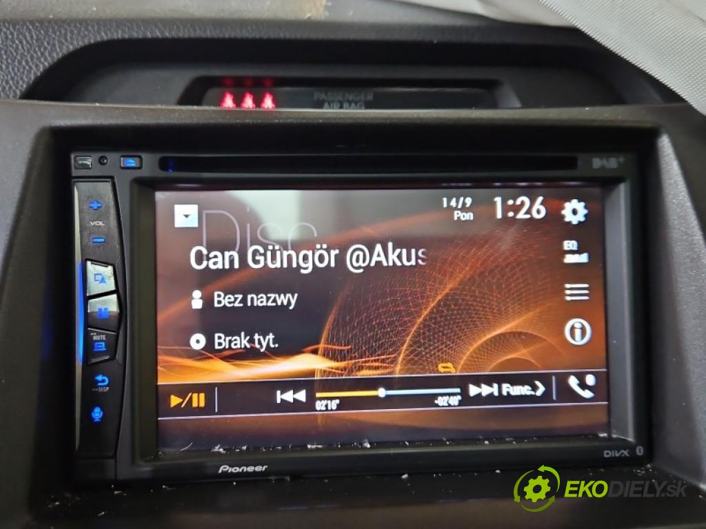 Kia Sportage III 2010-2015 2.0 16V G4KD: 163 hp automatic 120 kW 1998 cm3 5- Radio AVIC-Z720DAB