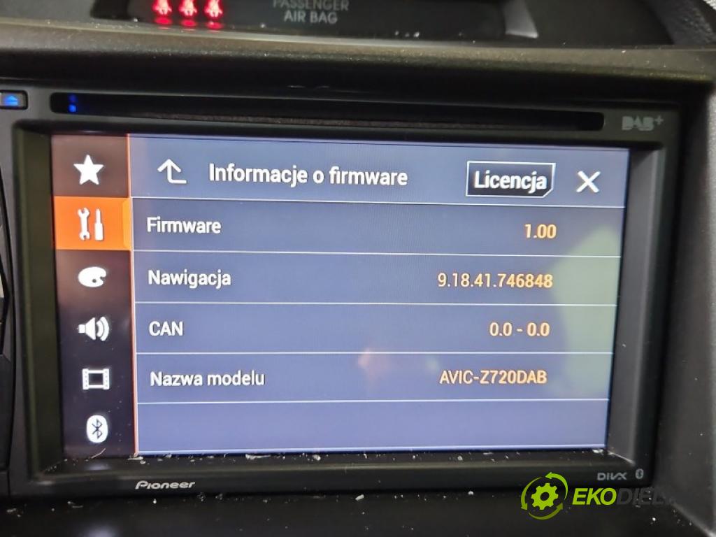 Kia Sportage III 2010-2015 2.0 16V G4KD: 163 hp automatic 120 kW 1998 cm3 5- Radio AVIC-Z720DAB