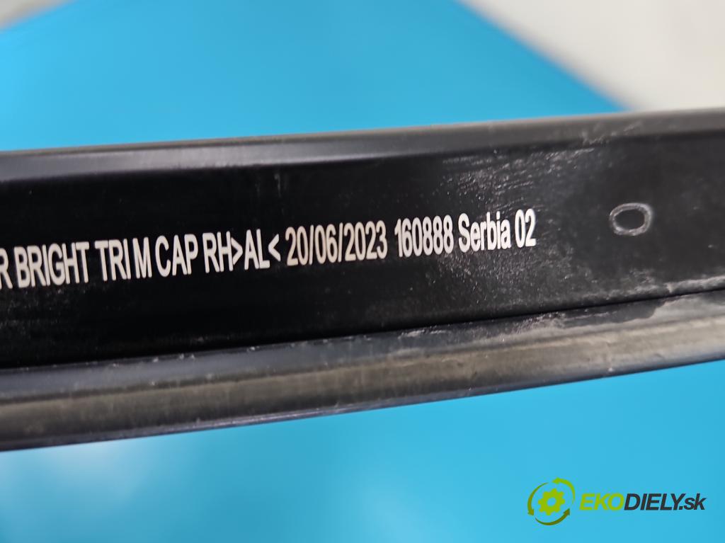 Tesla Model Y 0.0 automatic 378 kW 5- lišta střecha: pravé 1621159-00-A
