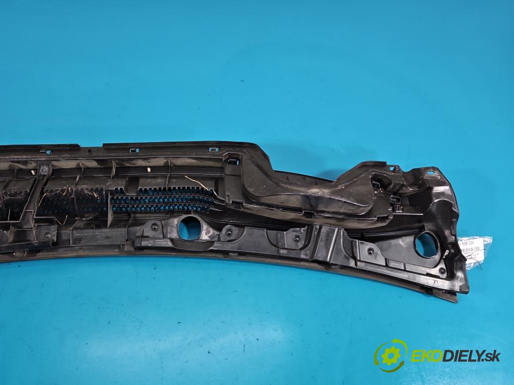 Toyota Prius III XW30 2009-2015 1.8 16V 99 HP automatic 73 kW 1798 cm3 5- torpédo 55783-47060 (Torpédo (plast pod čelným sklom))