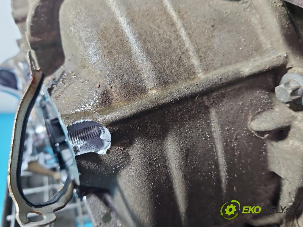 Tesla Model Y 0.0 automatic 378 kW 5- motor elektrický: 1120960-DE-J