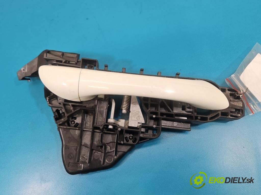 Mercedes B W245 2005-2011 2.0 8V 116 hp automatic 85 kW 2034 cm3 5- klika zadní pravé A1697600434 (Klika dveří ostatní)