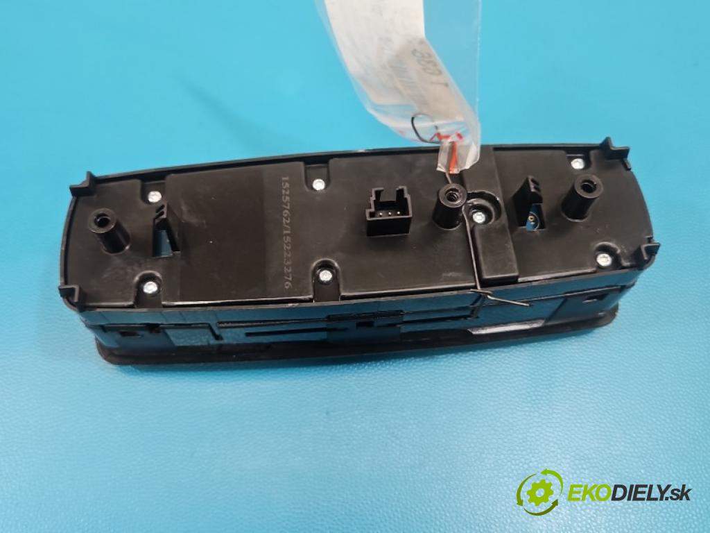 Mercedes B W245 2005-2011 2.0 8V 116 hp automatic 85 kW 2034 cm3 5- Přepínač oken zpětných zrcátek 1525762/15223276