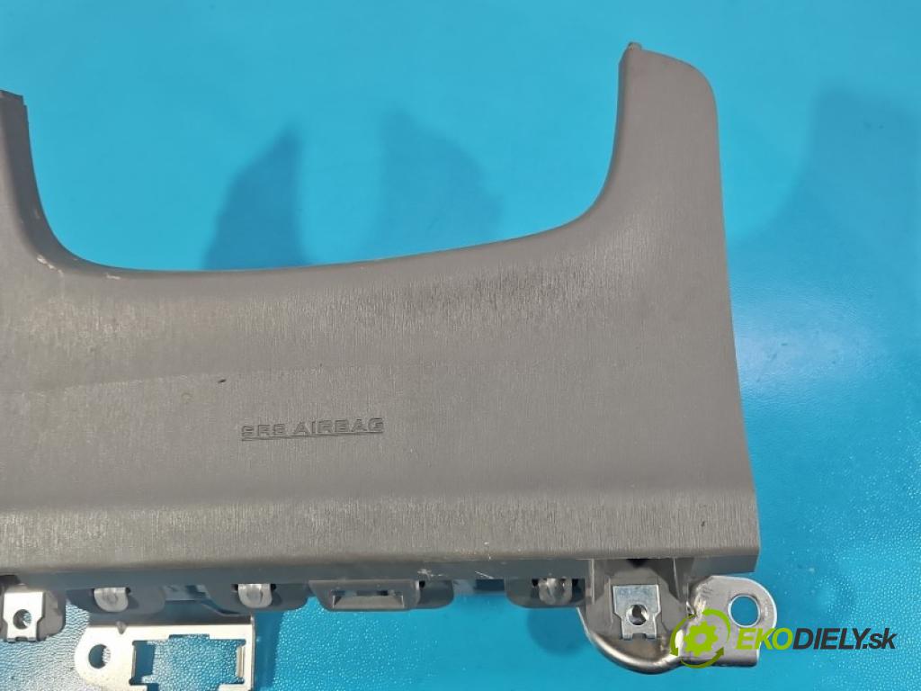 Toyota Prius III XW30 2009-2015 1.8 16V 99 HP automatic 73 kW 1798 cm3 5- airbag vzduch: