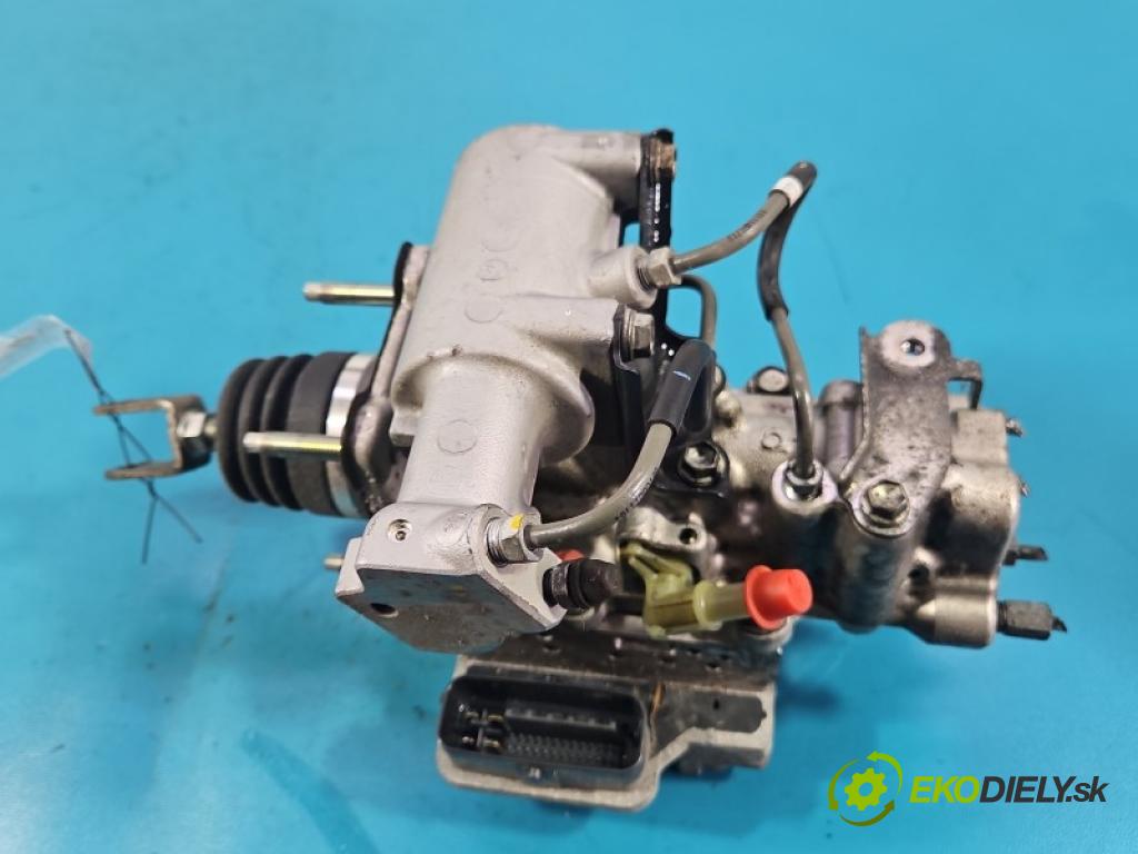 Toyota Prius III XW30 2009-2015 1.8 16V 99 HP automatic 73 kW 1798 cm3 5- servo brzdové 47270-47030
