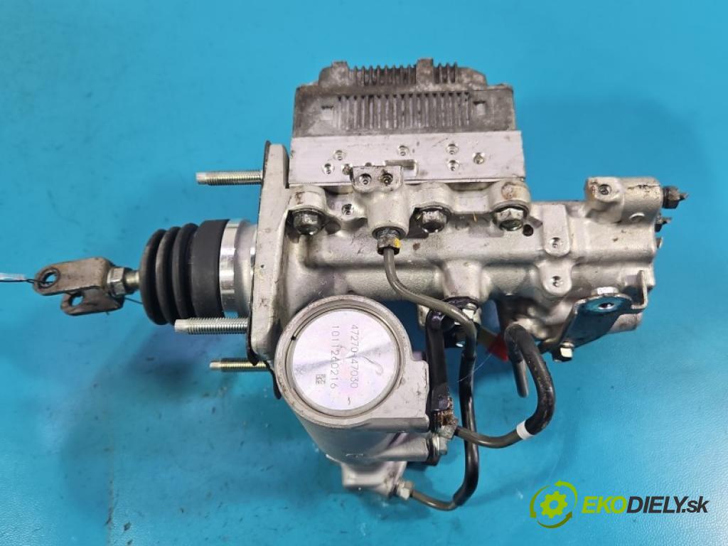 Toyota Prius III XW30 2009-2015 1.8 16V 99 HP automatic 73 kW 1798 cm3 5- servo brzdové 47270-47030