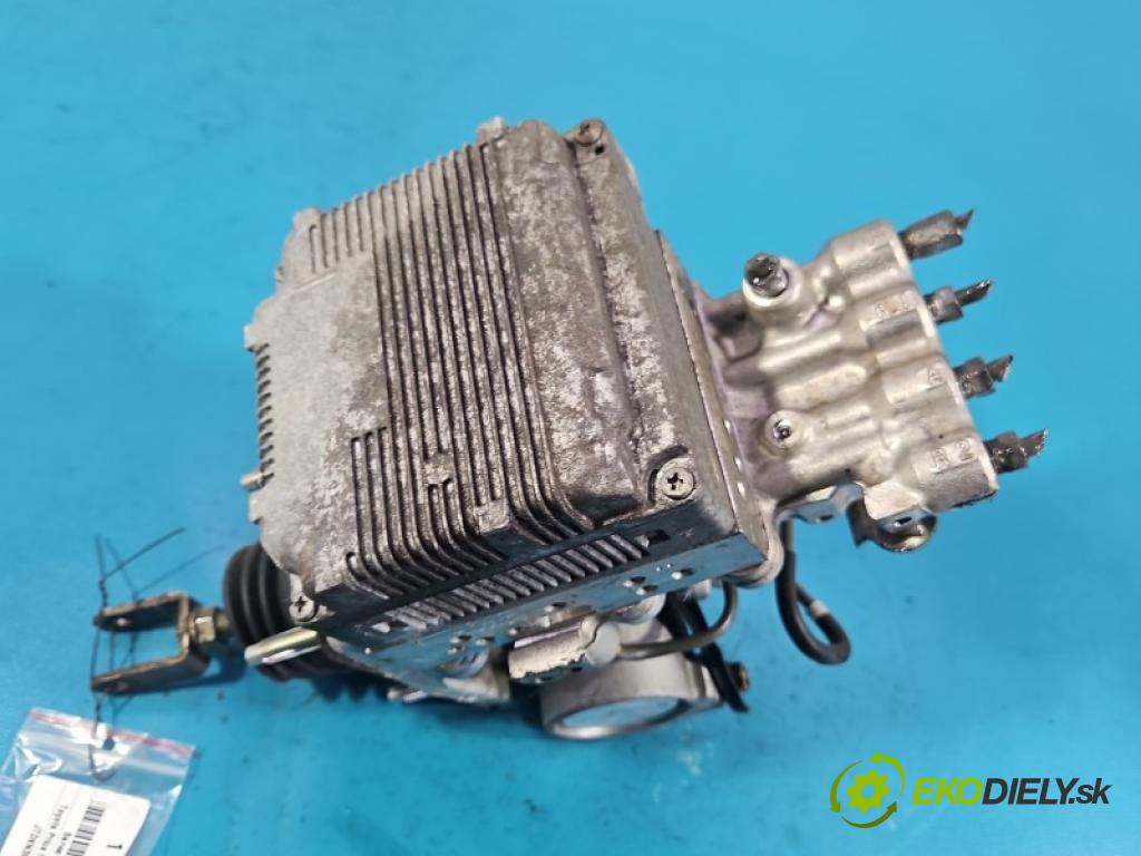 Toyota Prius III XW30 2009-2015 1.8 16V 99 HP automatic 73 kW 1798 cm3 5- servo brzdové 47270-47030