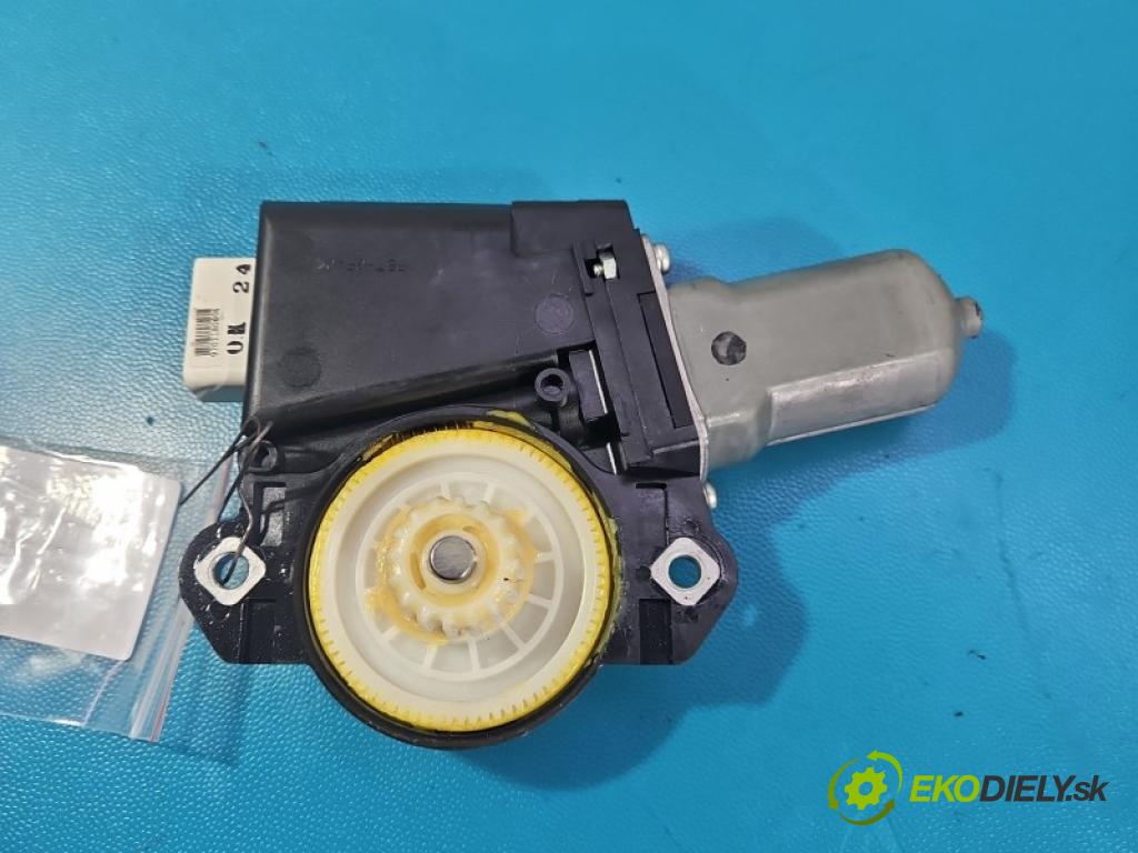 Toyota Prius III XW30 2009-2015 1.8 16V 99 hp automatic 73 kW 1798 cm3 5- motorek 471701-10070