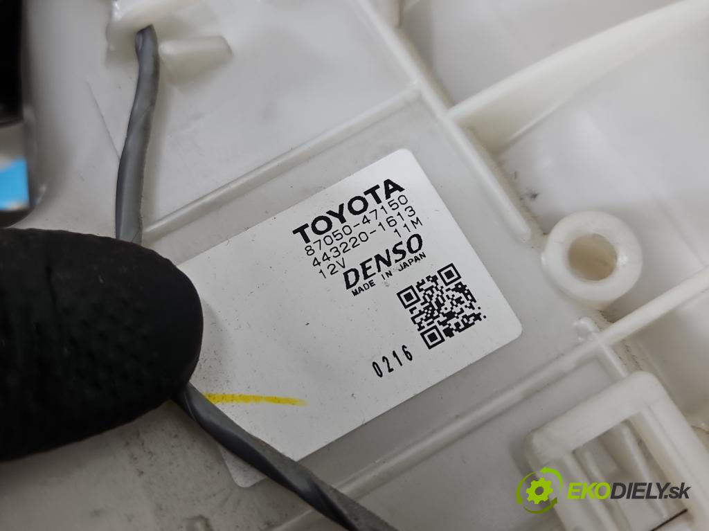 Toyota Prius III XW30 2009-2015 1.8 16V 99 HP automatic 73 kW 1798 cm3 5- radiator 87050-47150 (Radiátor kúrenia)