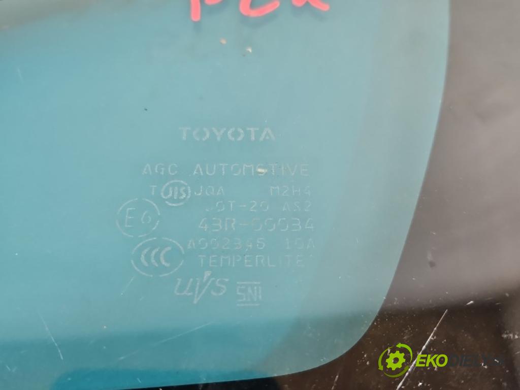 Toyota Prius III XW30 2009-2015 1.8 16V 99 hp automatic 73 kW 1798 cm3 5- sklo přední levé