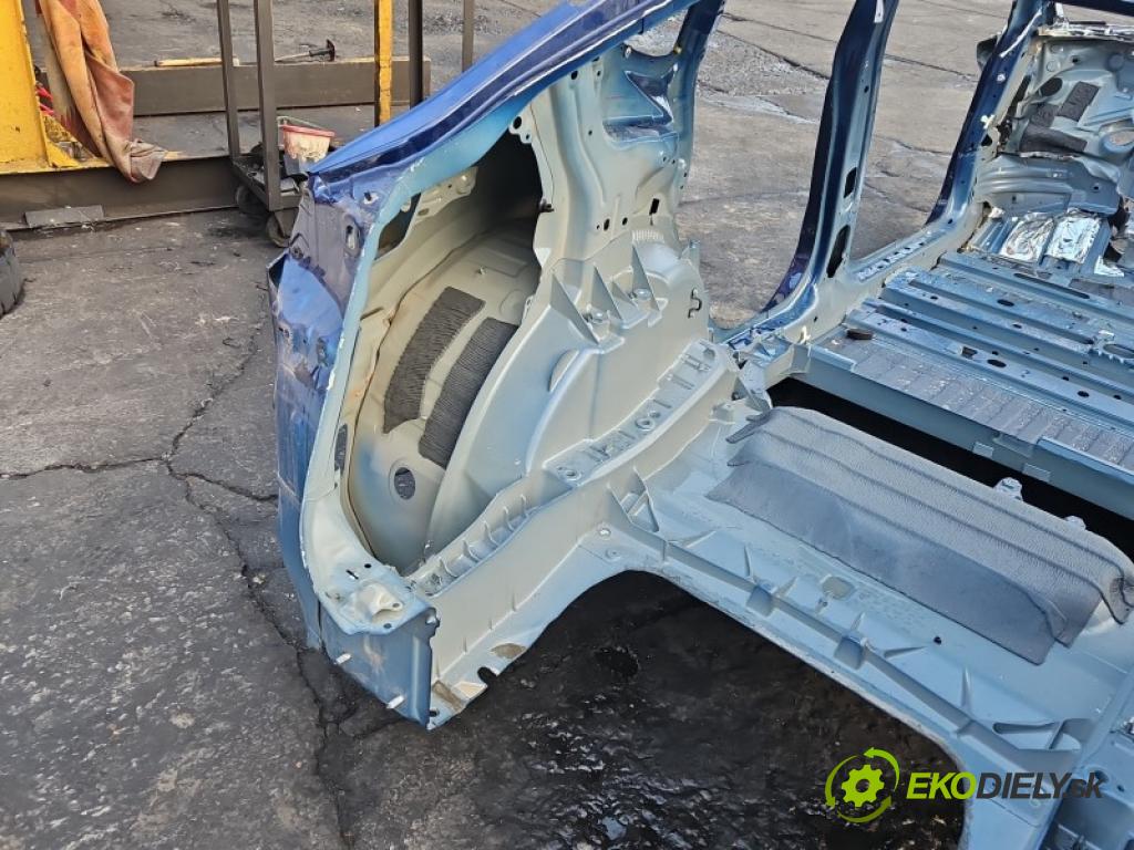 Tesla Model Y 0.0 automatic 378 kW 5- blatnik zadní levý