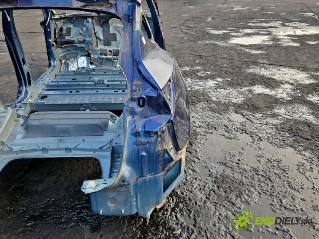 Tesla Model Y 0.0 automatic 378 kW  5- blatnik zadní pravý