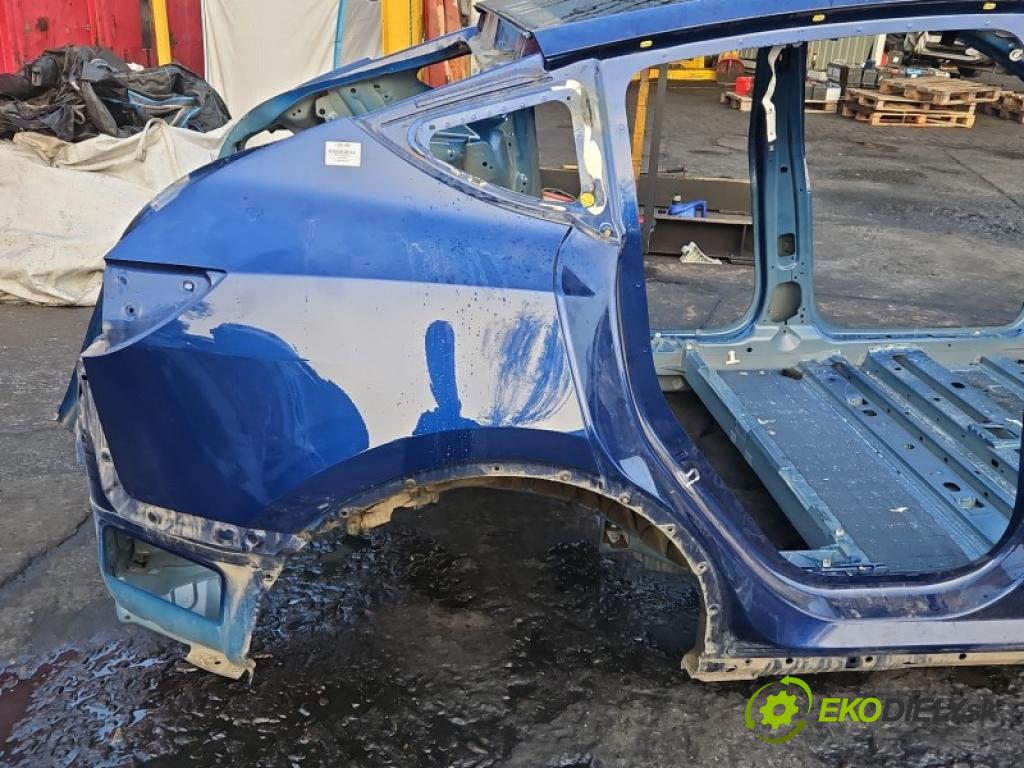 Tesla Model Y 0.0 automatic 378 kW  5- blatnik zadní pravý 