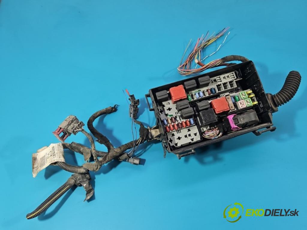 Opel Corsa D 2006-2014 1.2 16V 80 HP manual 59 kW 1229 cm3 3- riadiaca jednotka motora 55557933