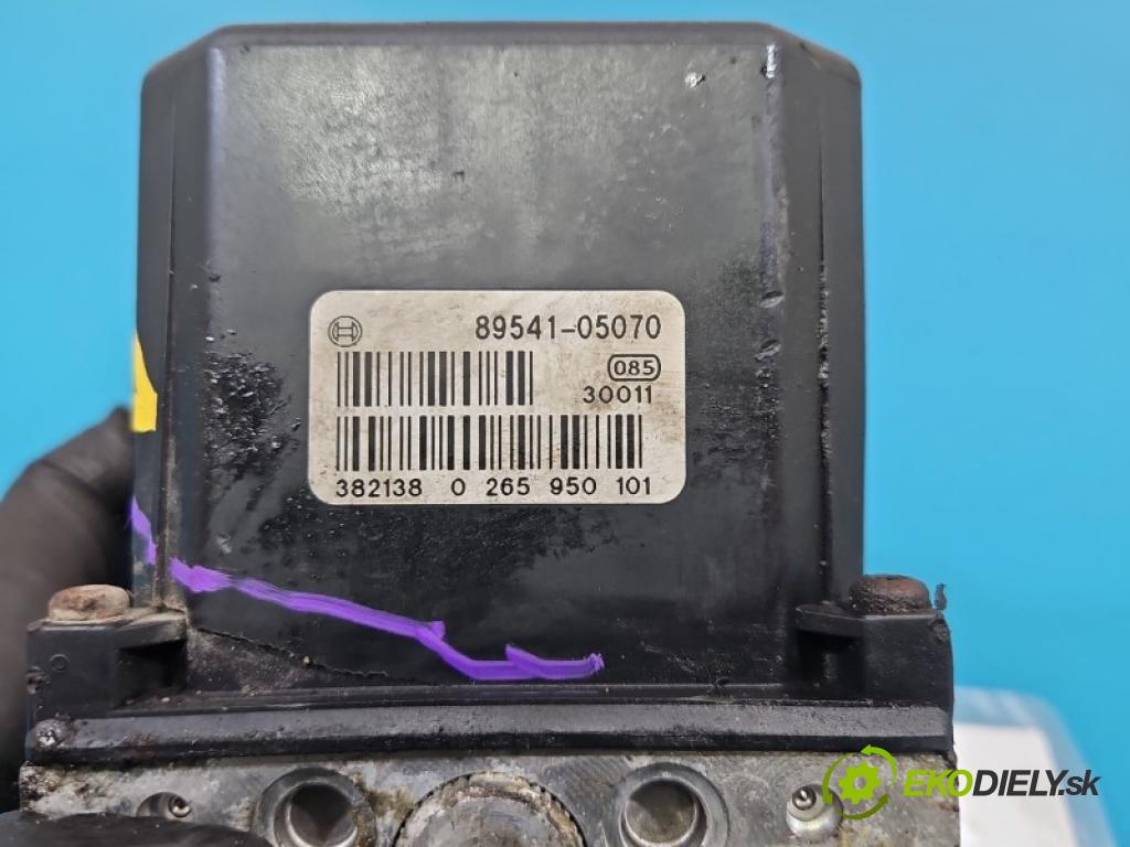 Toyota Avensis II T25 2003-2008 2.0 vvti 147 HP manual 108 kW 1998 cm3 4- čerpadlo abs 0265950101 (Pumpa ABS)