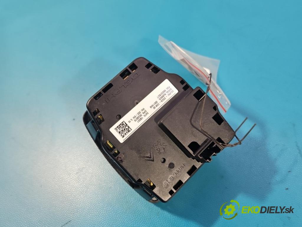 Peugeot 508 I 2010-2018 2.0 hdi 163 hp automatic 120 kW 1997 cm3 5- Přepínač rádia nebo navigace: 9802378577