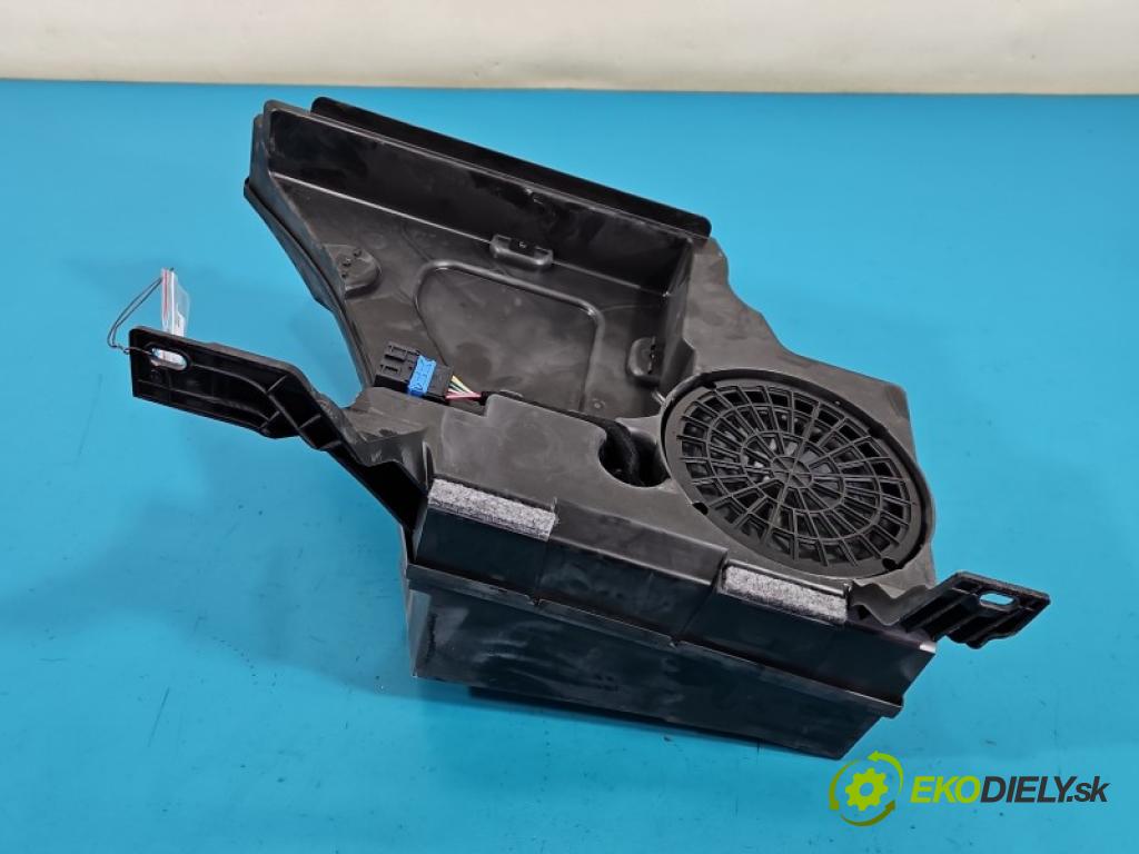 Peugeot 508 I 2010-2018 2.0 hdi 163 HP automatic 120 kW 1997 cm3 5- Subwoofer: 9665442680 (Audio zariadenie)