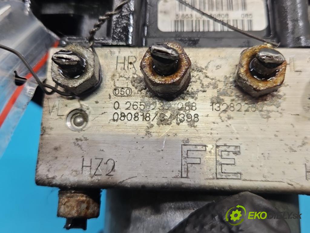 Opel Corsa D 2006-2014 1.2 16V 80 HP manual 59 kW 1229 cm3 3- čerpadlo abs 0265800796 (Pumpa ABS)