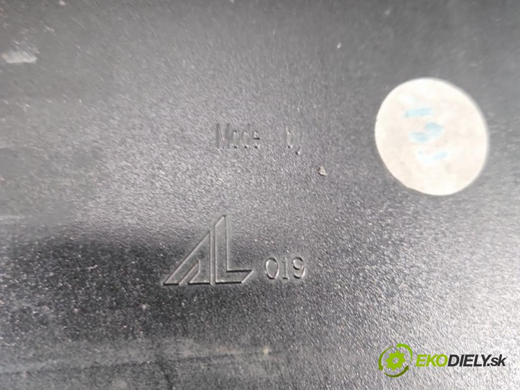 Audi A6 C5 1997-2004 1.9 tdi 131 HP manual 96 kW 1896 cm3 5- zaslepka: zadné 4B9945695M
