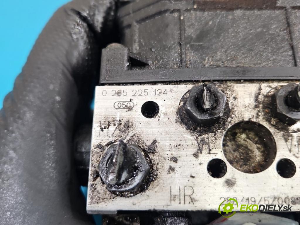 Audi A6 C5 1997-2004 1.9 tdi 131 HP manual 96 kW 1896 cm3 5- čerpadlo abs 0265225124 (Pumpa ABS)