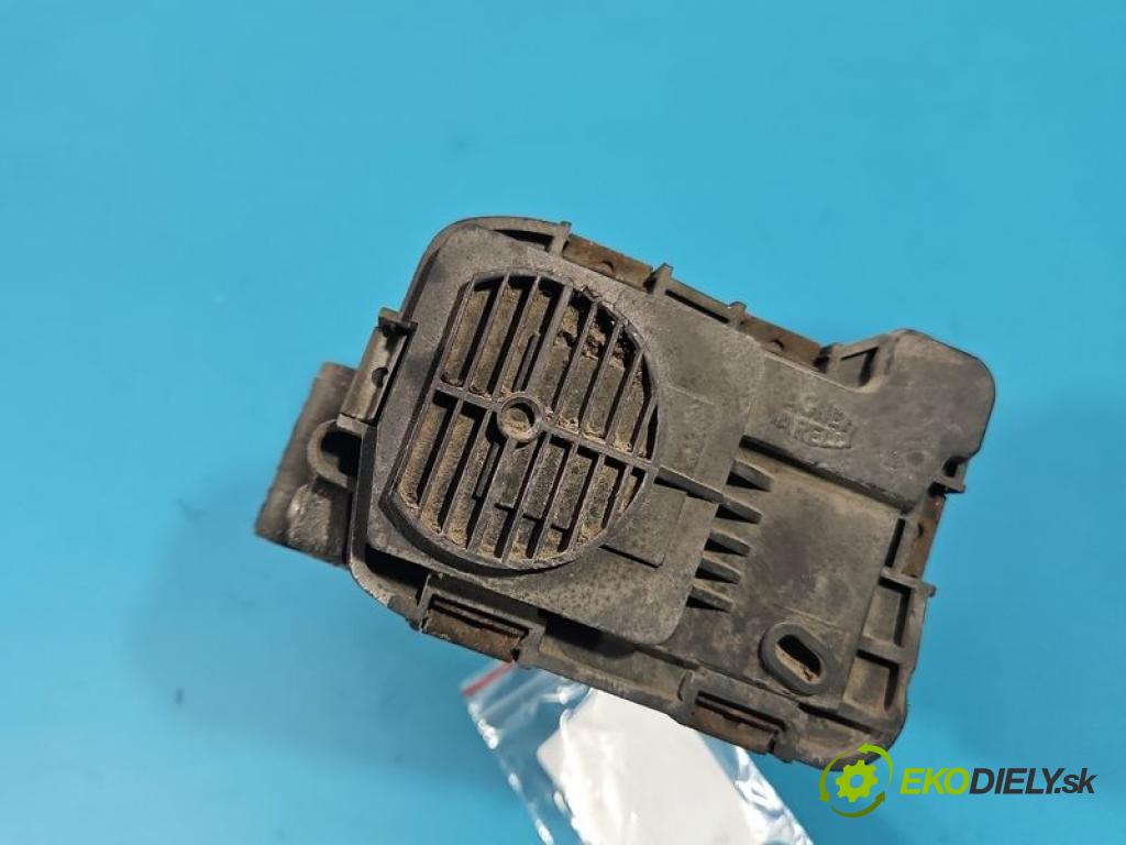 Vw Golf V 2003-2009 1.4 16V 75 HP manual 55 kW 1390 cm3 3- klapka 03C133062 (Škrtiaca klapka)