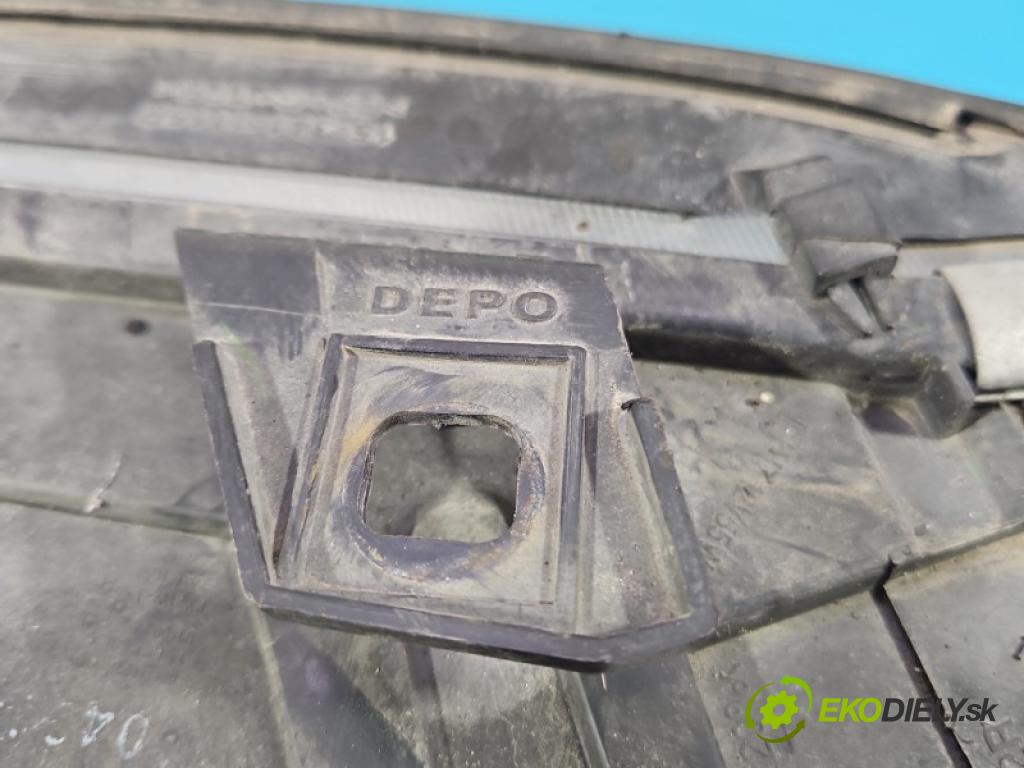 Audi A6 C5 1997-2004 1.9 tdi 131 HP manual 96 kW 1896 cm3 5- Reflektor: pravý  (Svetlo predné pravé)