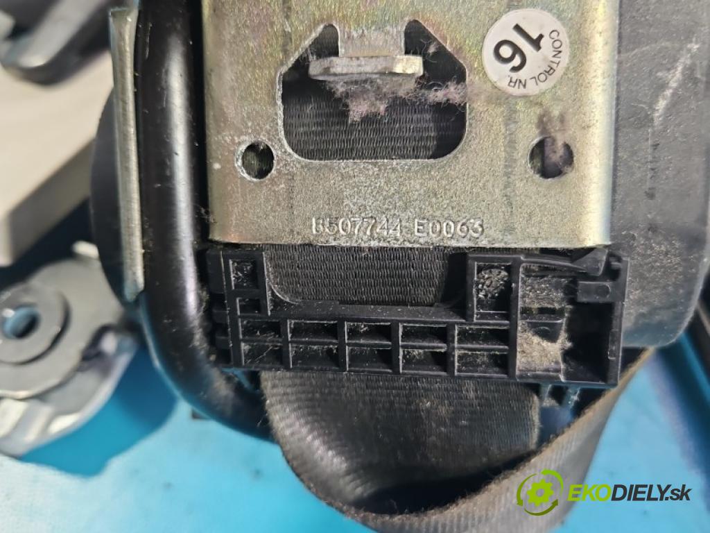 Renault Laguna III 2007-2015 2.0 dci 150 HP manual 110 kW 1995 cm3 5- pas bezpečnosť: predné ľavý