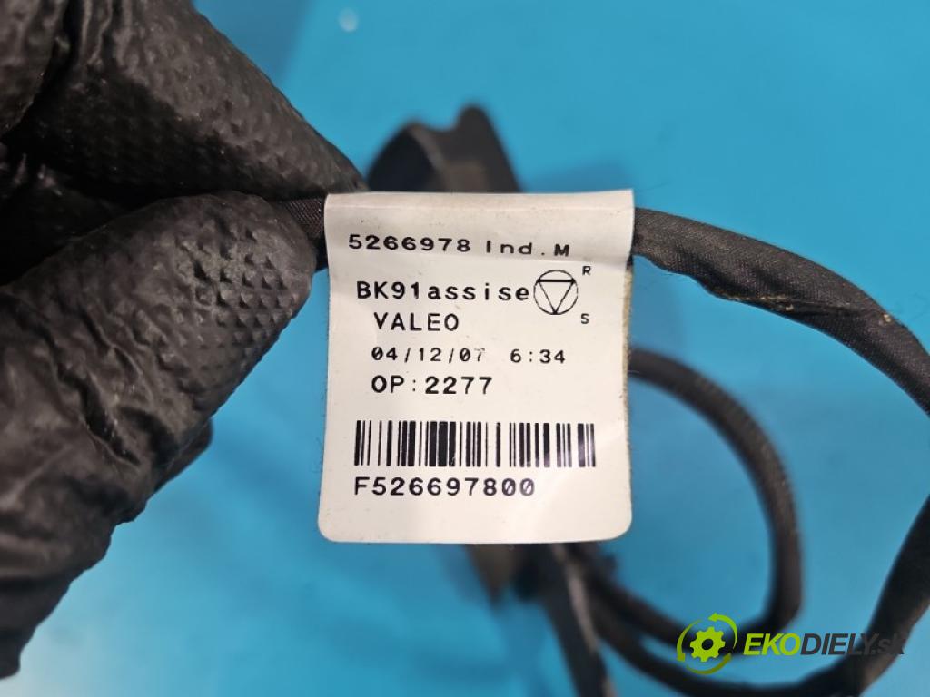 Renault Laguna III 2007-2015 2.0 dci 150 HP manual 110 kW 1995 cm3 5- pas bezpečnosť: predné ľavý