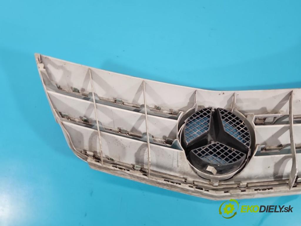Mercedes B W245 2005-2011 2.0 8V 116 hp automatic 85 kW 2034 cm3 5- mřížka A2078880260