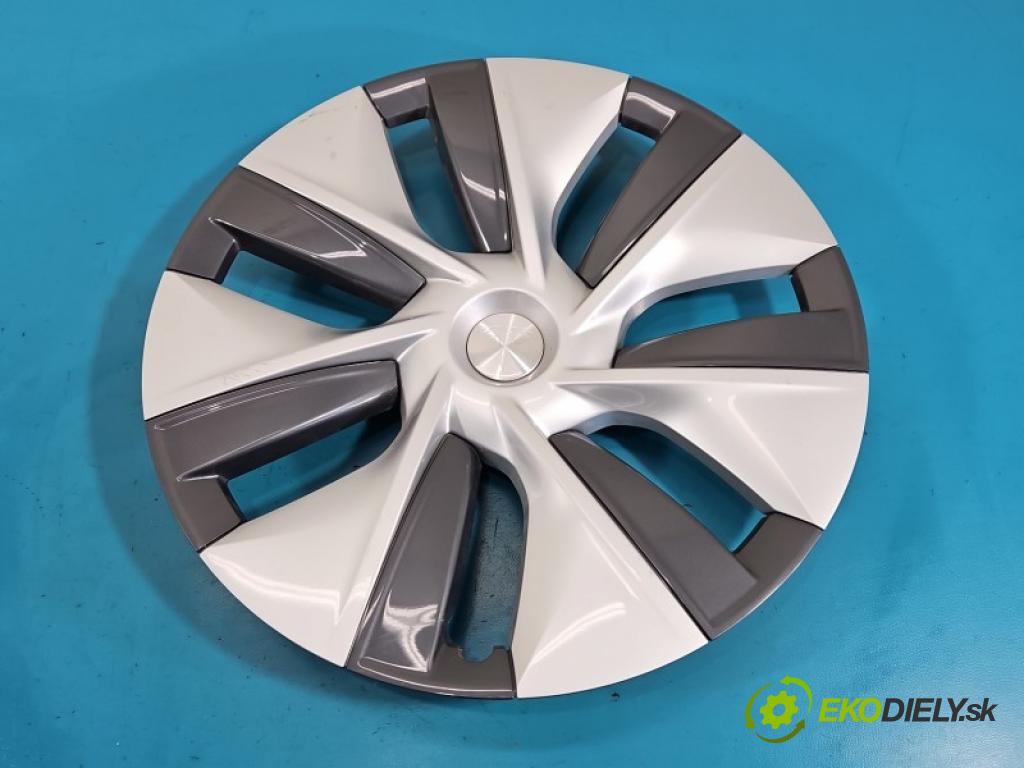 Tesla Model Y 0.0 automatic 378 kW  5- puklica 1044235-00-C
