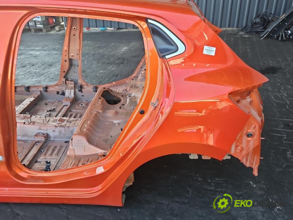 Renault Clio V 2019- 1.6 16v 91KM automatic 67 kW 1598 cm3 5- blatnik zadní levý 