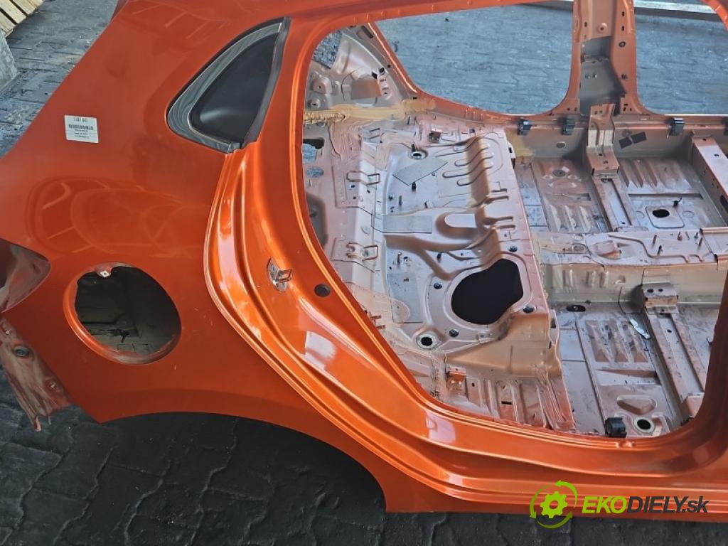 Renault Clio V 2019- 1.6 16v 91KM automatic 67 kW 1598 cm3 5- blatnik zadní pravý