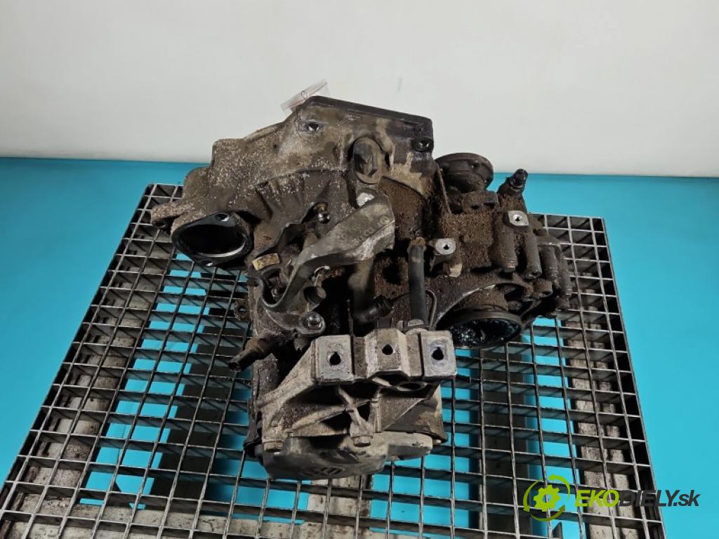 Vw Bora 1.9 tdi 90 hp manual 66 kW 1896 cm3 4- převodovka stupňová manual EBJ