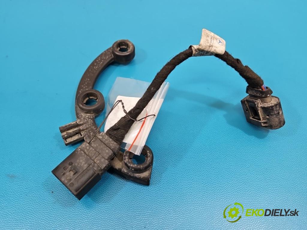 Mercedes B W245 2005-2011 2.0 8V 116 HP automatic 85 kW 2034 cm3 5- Zväzok: ostatné A1695400132