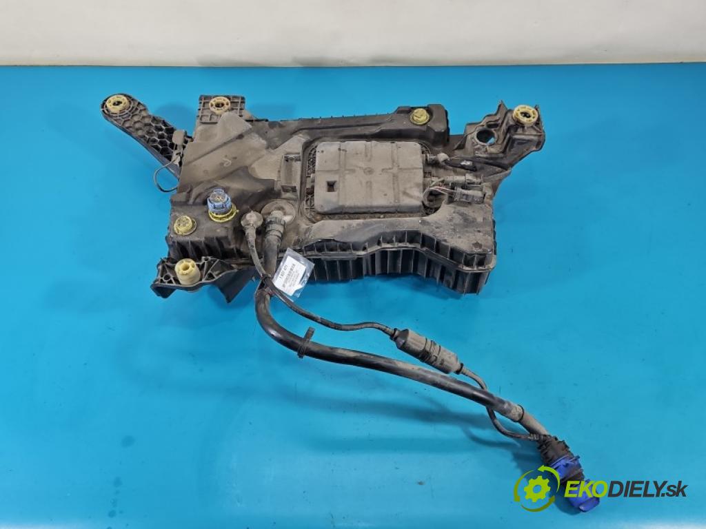 Peugeot 308 II 2013-2021 1.5 hdi 131 hp manual 96 kW 1499 cm3 5- Nádrž: AdBlue 9805755780