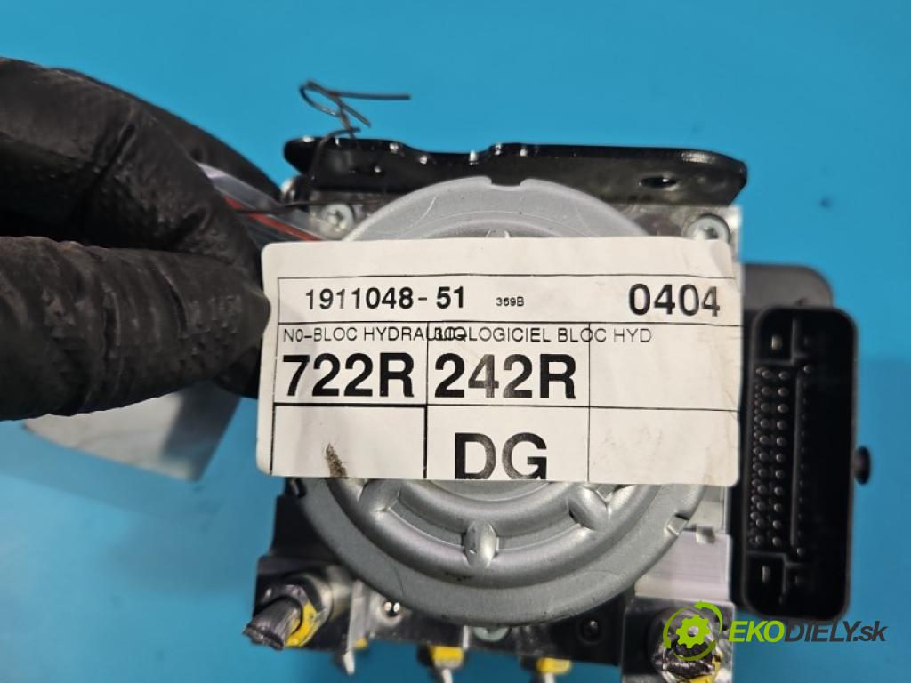 Dacia Sandero III 2020- 1.0 SCe: 91 KM manual 67 kW 999 cm3 5- čerpadlo abs 100918-14163 (Pumpa ABS)