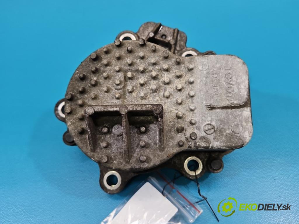 Toyota Prius III XW30 2009-2015 1.8 16V 99 HP automatic 73 kW 1798 cm3 5- čerpadlo voda: 10L257320 (Vodná pumpa)