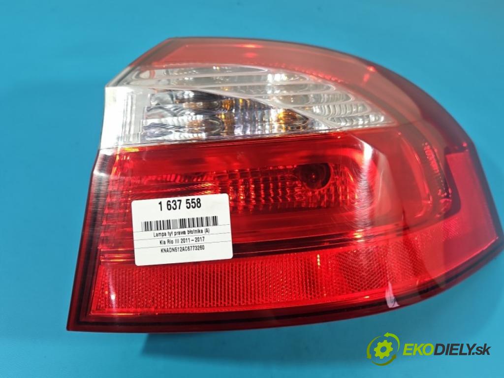 Kia Rio III 2011-2017 1.4 16V G4FA 109 hp manual 80 kW 1396 cm3 5- světlo zadní pravé blatník: 92402-1W2