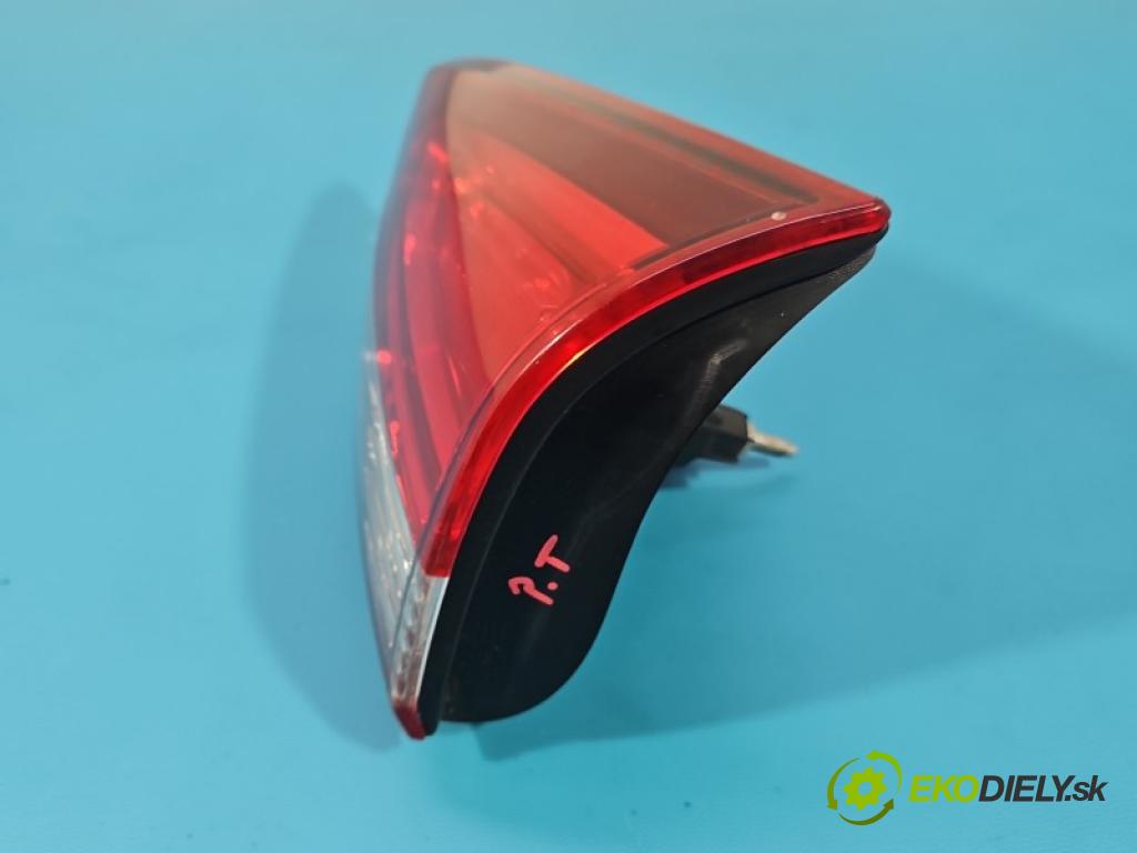Renault Clio IV 2012-2020 1.2 16V 73 HP manual 54 kW 1149 cm3 5- svetlo / reflektor zadné pravé kufrové dvere