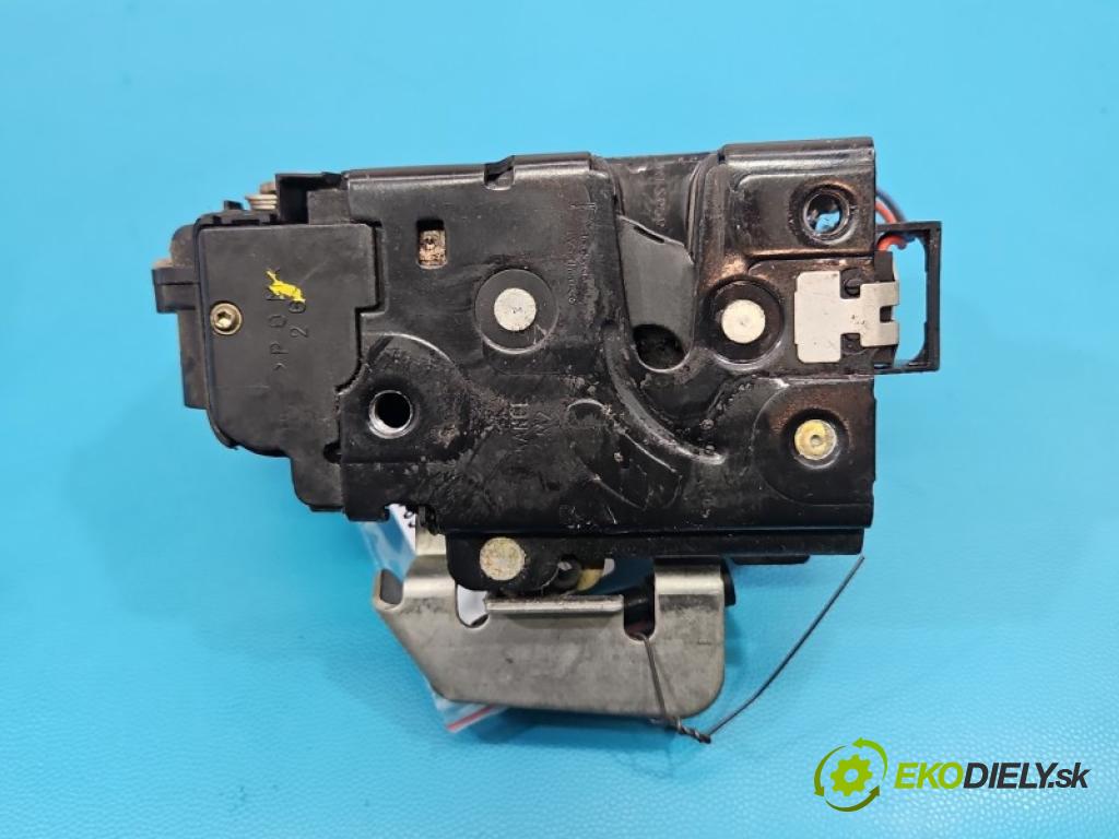 Audi A4 B6 2000-2004 2.0 20V ALT 131 HP manual 96 kW 1984 cm3 4- zámok predné ľavý 4B1837015B