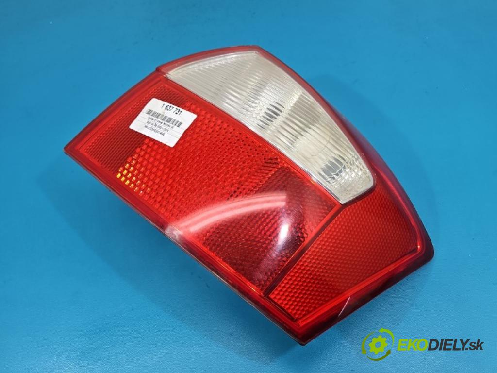 Audi A4 B6 2000-2004 2.0 20V 131 hp manual 96 kW 1984 cm3 4- světlo zadní pravé blatník: 8E0945096